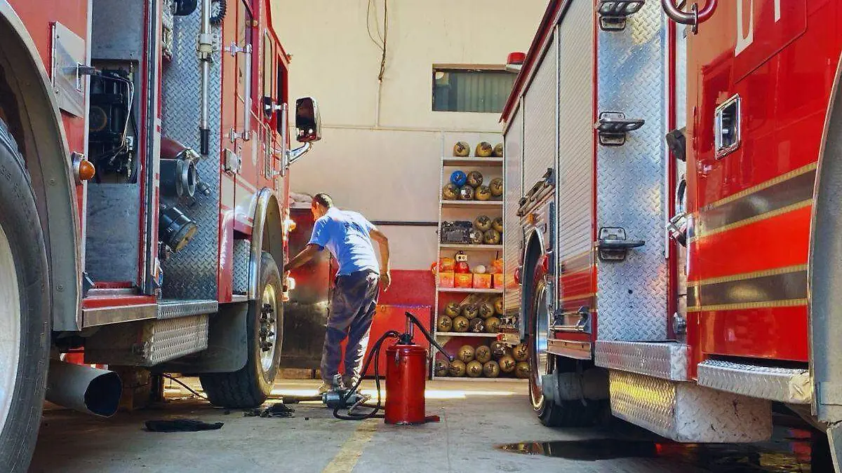 Protección Civil descarta riesgo por químicos en bodega de Quinta Emilia